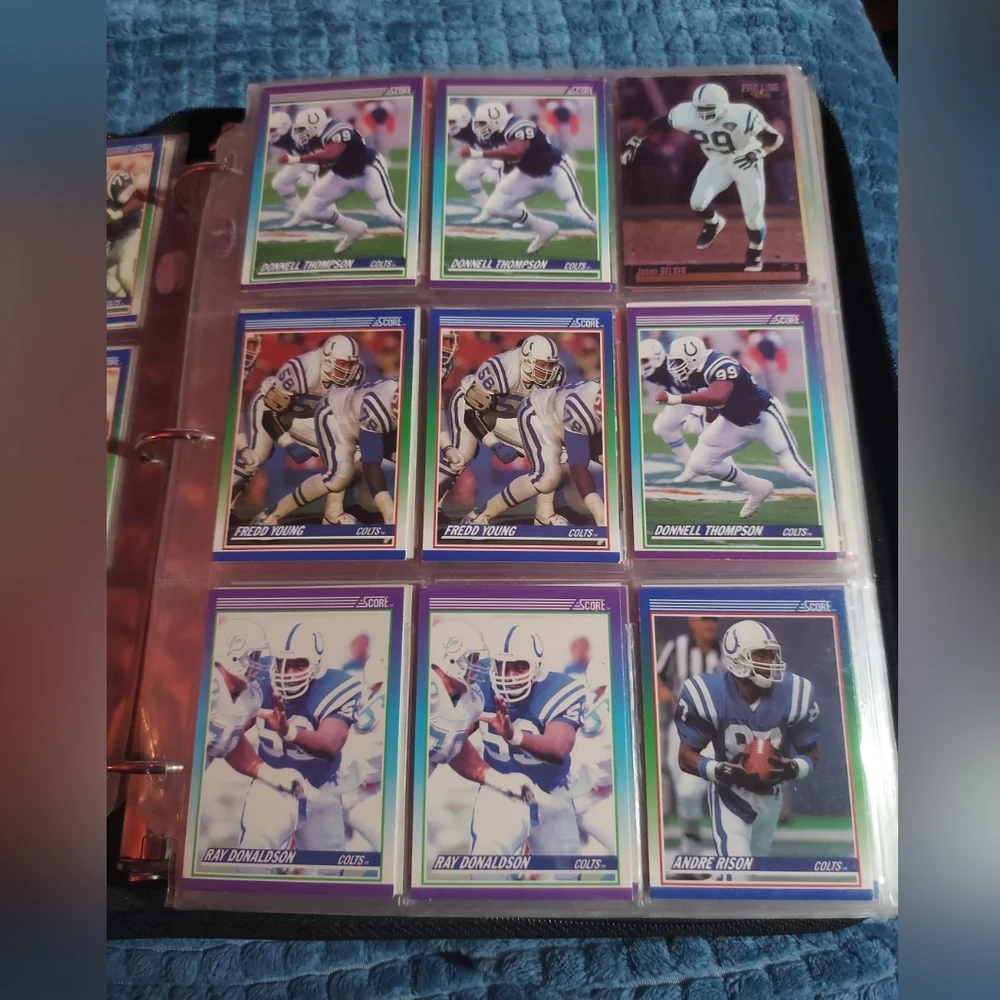 Pro Line/Ground Force Football Cards In Binder 600 Cards